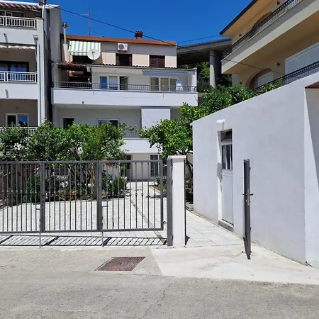 Apartment Large In - Makarska Rivijera Just 80m Distance