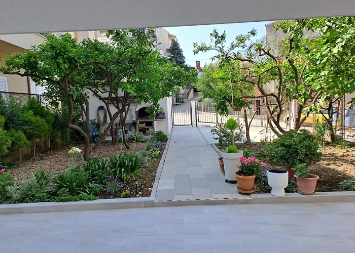 Apartment Large In - Makarska Rivijera Just 80m Distance